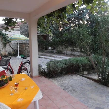 App Coki 2- By Interhome Apartman Funtana
